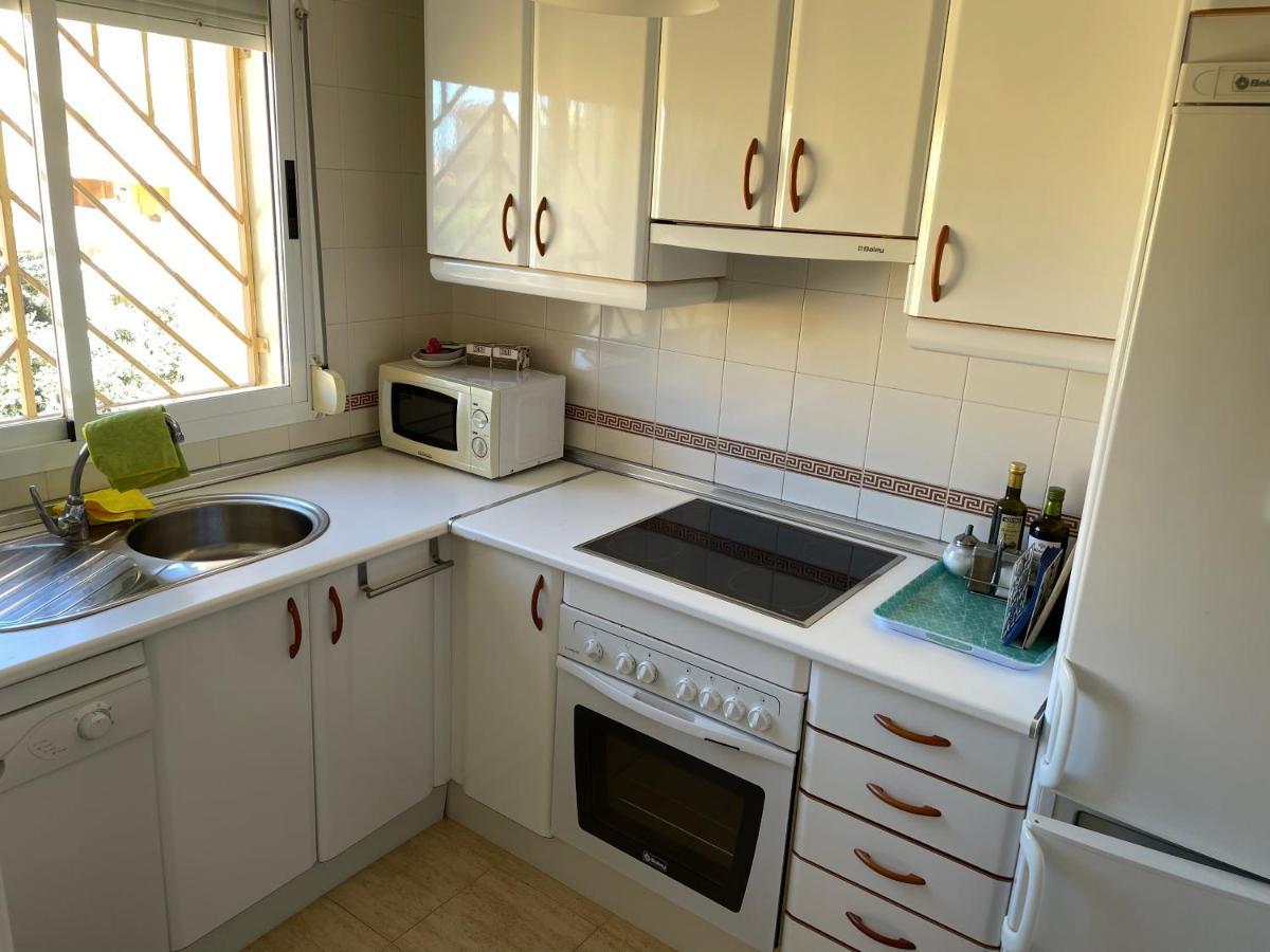 Beautiful Holiday Apartment 2 Bedroom Beach And Pool Malaga Marbella Calahonda Royale Mijas Costa Spain Exteriér fotografie