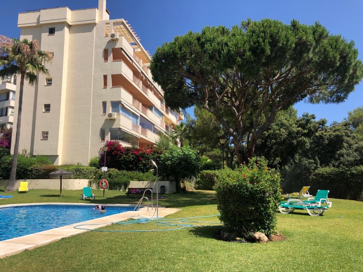 Beautiful Holiday Apartment 2 Bedroom Beach And Pool Malaga Marbella Calahonda Royale Mijas Costa Spain Exteriér fotografie